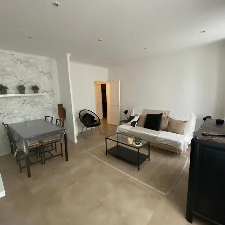 Apartment 2 Pieces Hyper Centre *
